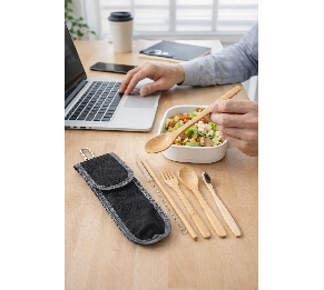 סט אקולוגי ממותג מבמבוק עם קייס ושאקל